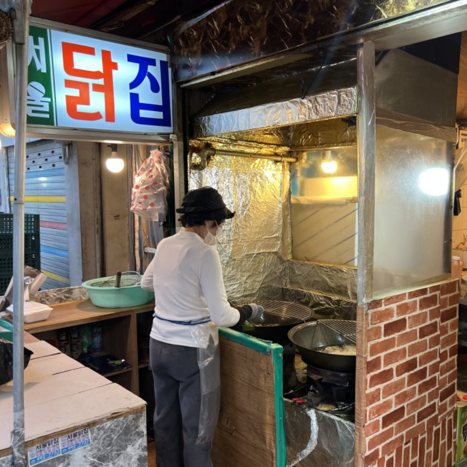 Seouls-Top-3-Korean-Fried-Chicken-Gems-3